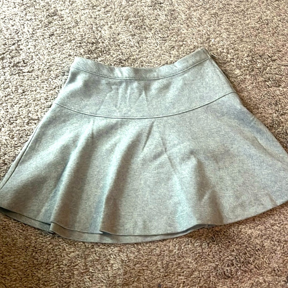 Crew cuts Grey skirt with side zipper.